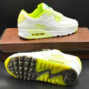Wmns Nike Air Max 90 'Exeter Edition'